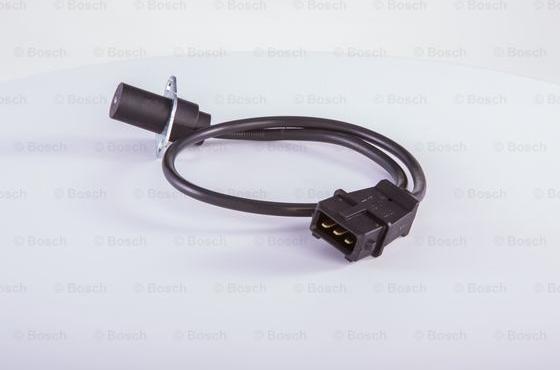 BOSCH F 000 99R 010 - Датчик положения Коленвала, RPM abcparts.ee