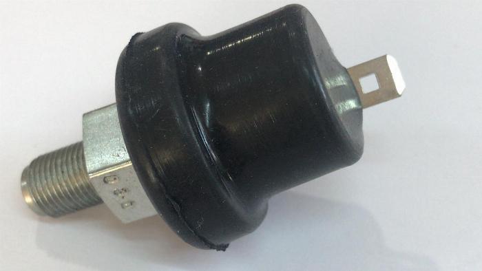 FORD KVT9278AA - Датчик, давление масла abcparts.ee