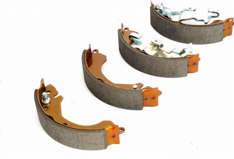 LPR 05220 - Комплект тормозных колодок, барабанные abcparts.ee