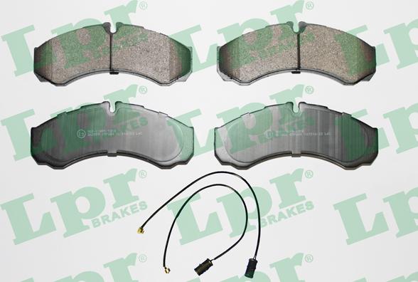 LPR 05P684D - Тормозные колодки, дисковые, комплект abcparts.ee