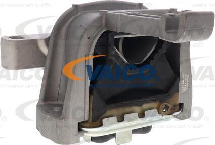 VAICO V10-7763 - Подушка, опора, подвеска двигателя abcparts.ee